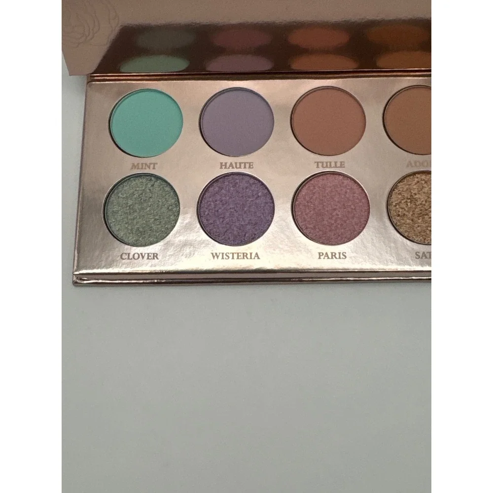 Girlactik essential palette